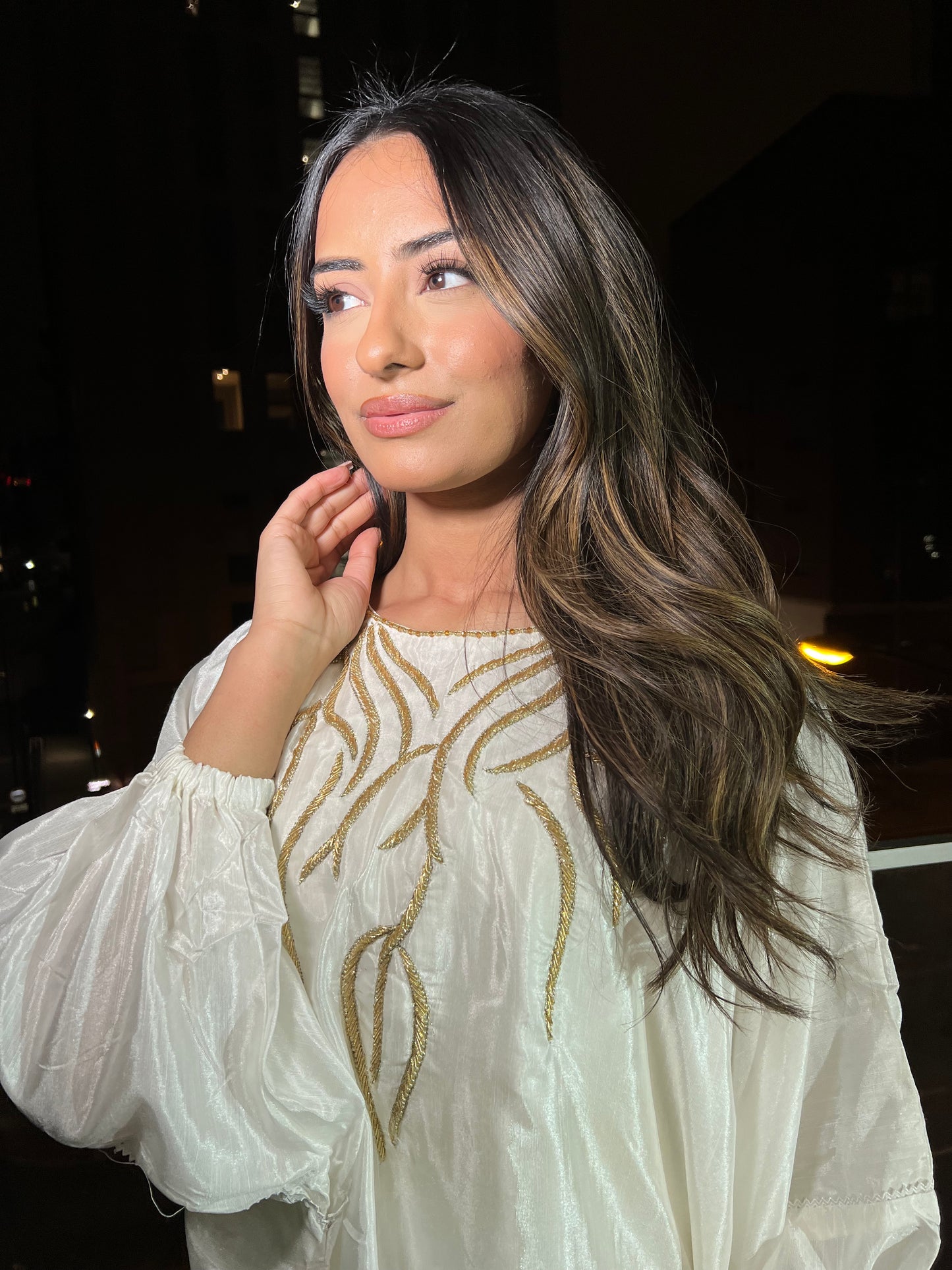 ZIYA White: Comes with 2 styles of trousers