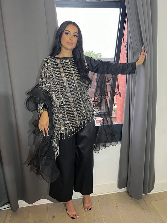 Lia Luxe Cape Black 4pc