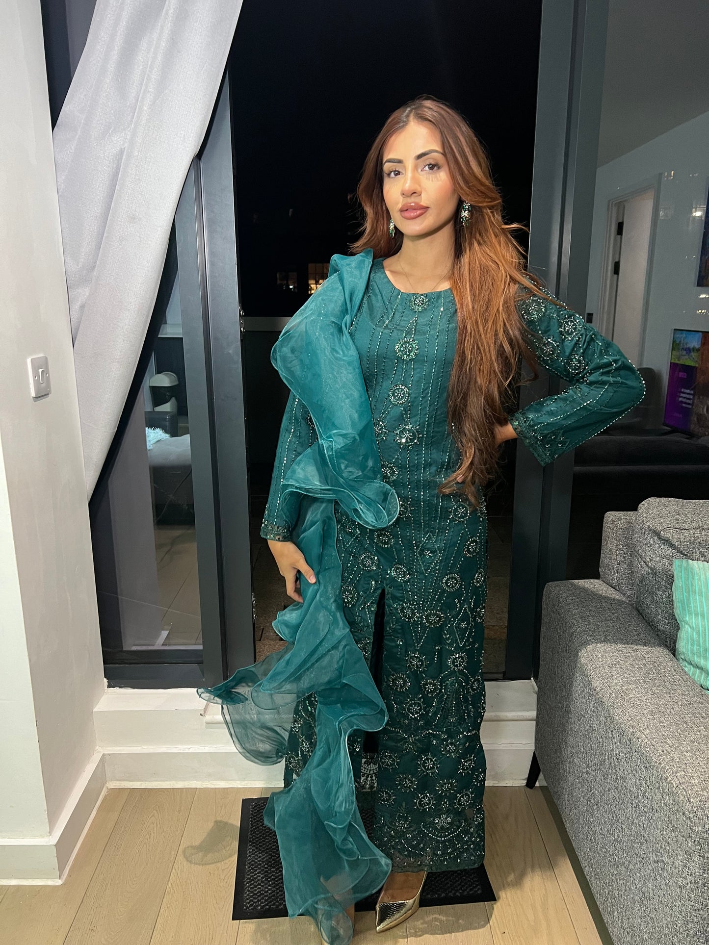 NUR Emerald: Comes with 2 styles of trousers (4pc)