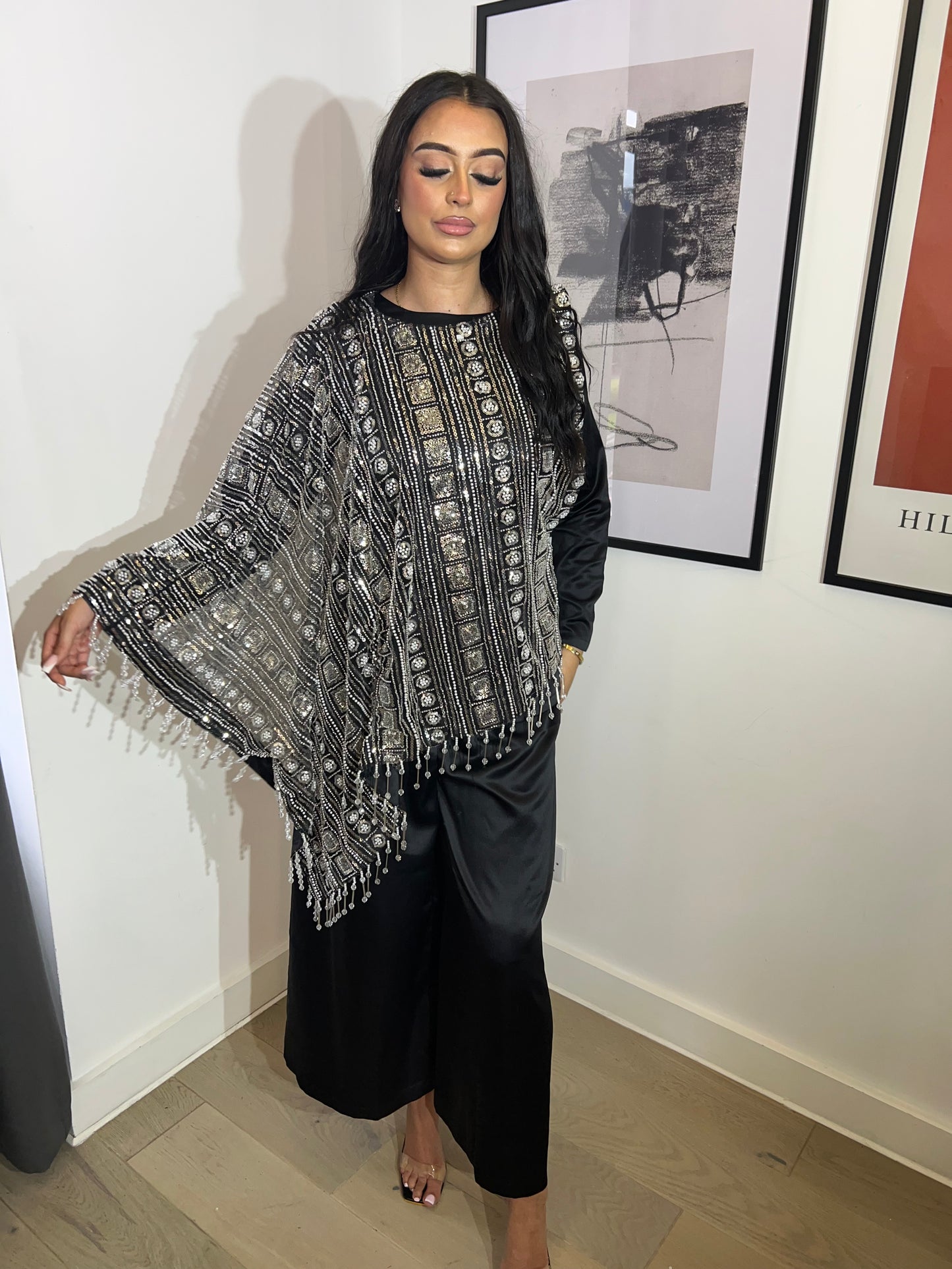 Lia Luxe Cape Black 4pc