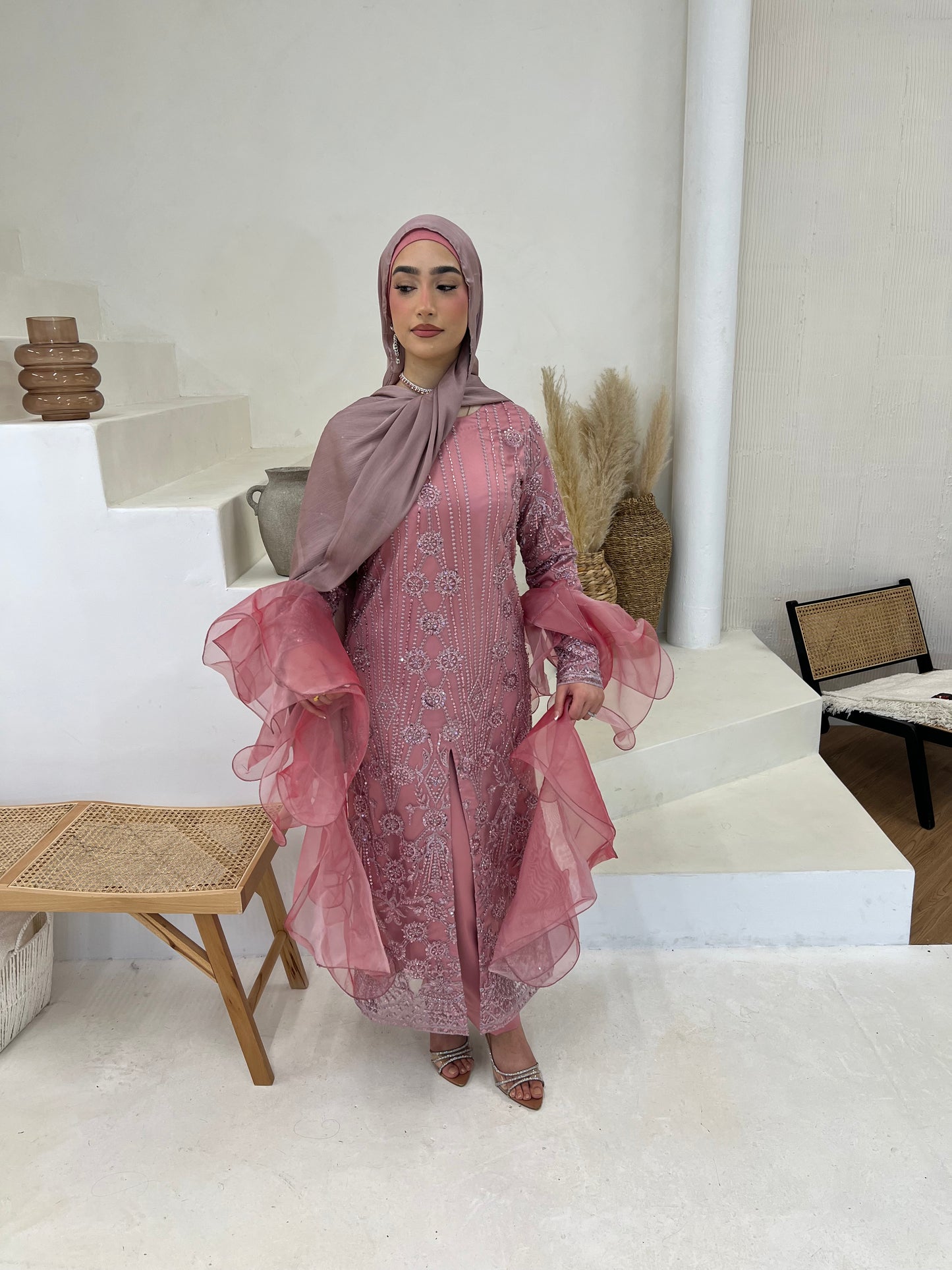 NUR Blush: Comes with 2 styles of Trousers