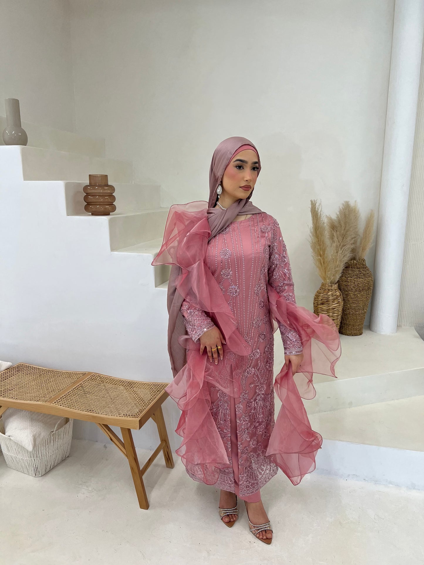 NUR Blush: Comes with 2 styles of Trousers