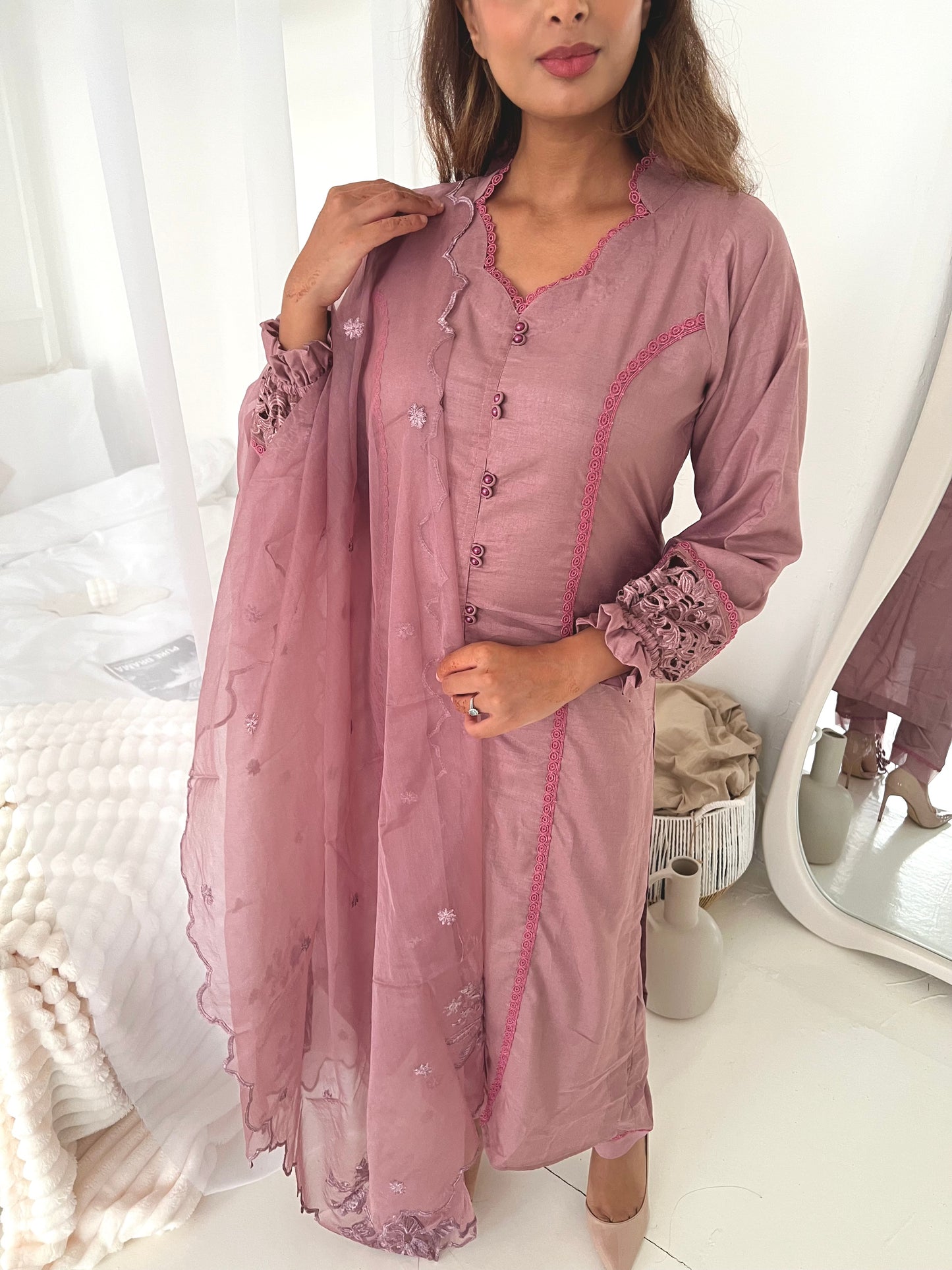 IQRA Rose Pink/ Bottle Green