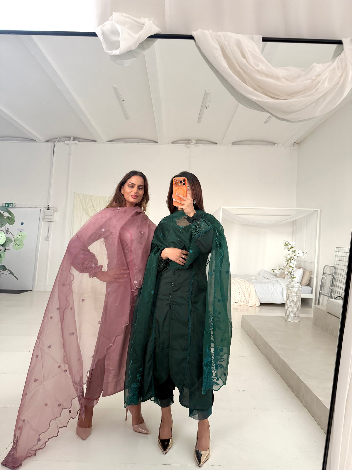 IQRA Rose Pink/ Bottle Green