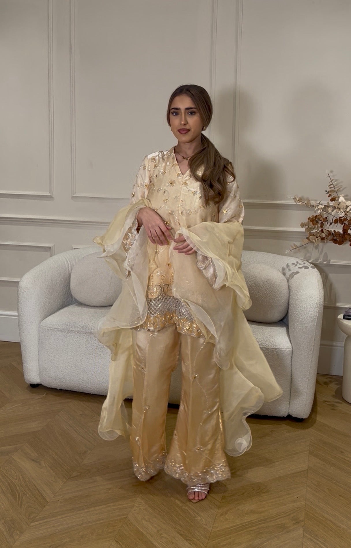 HANIYAH Gold (3pc includes ruffle dupatta)