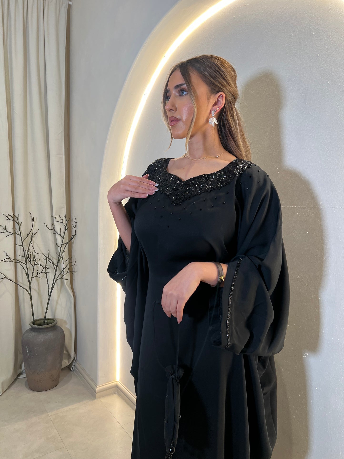 Sierra Pearl Black (Potli bag included)