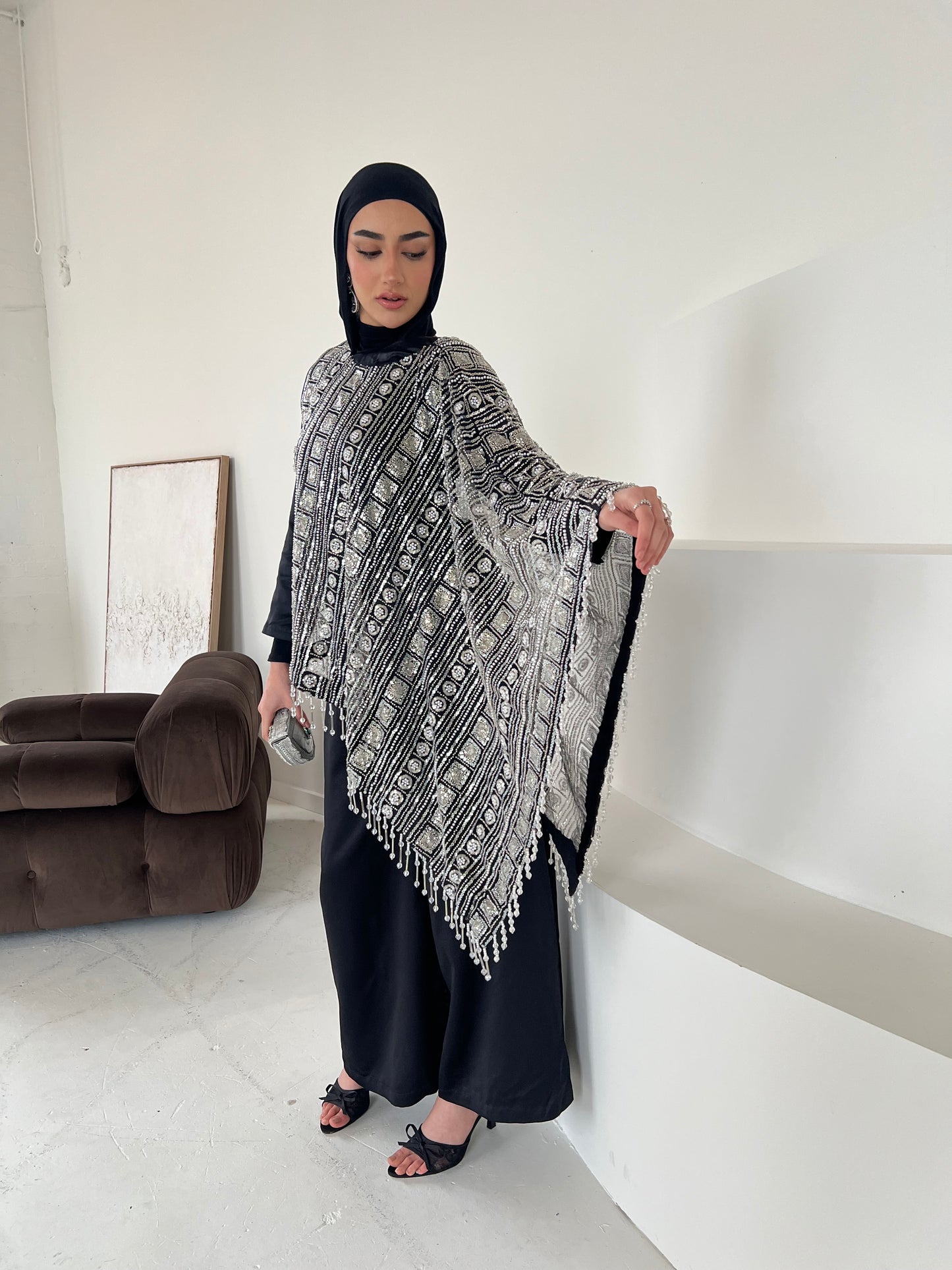 Lia Luxe Cape Black 4pc