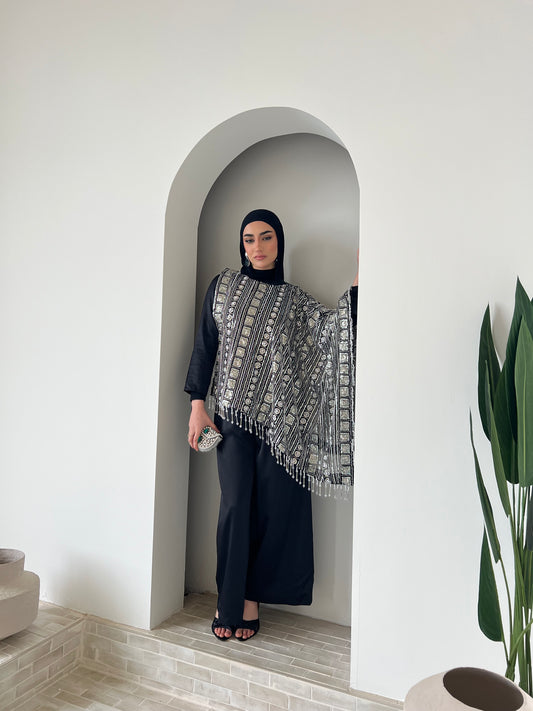 Lia Luxe Cape Black 4pc