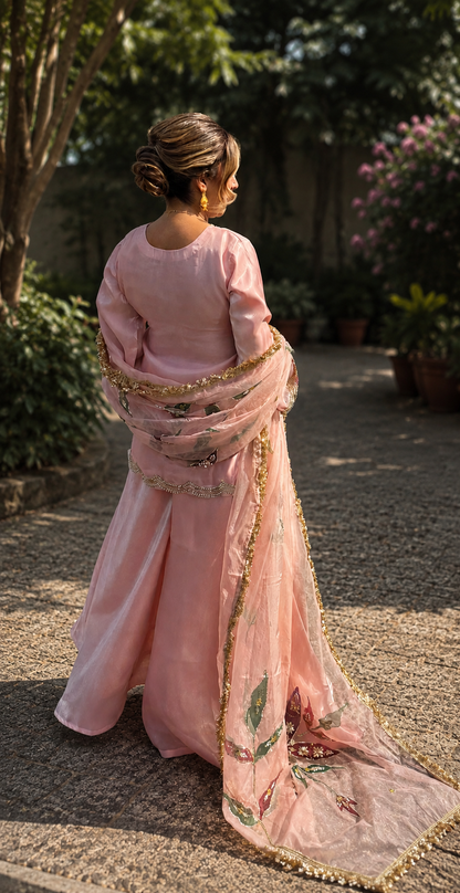 KAIRA Pink