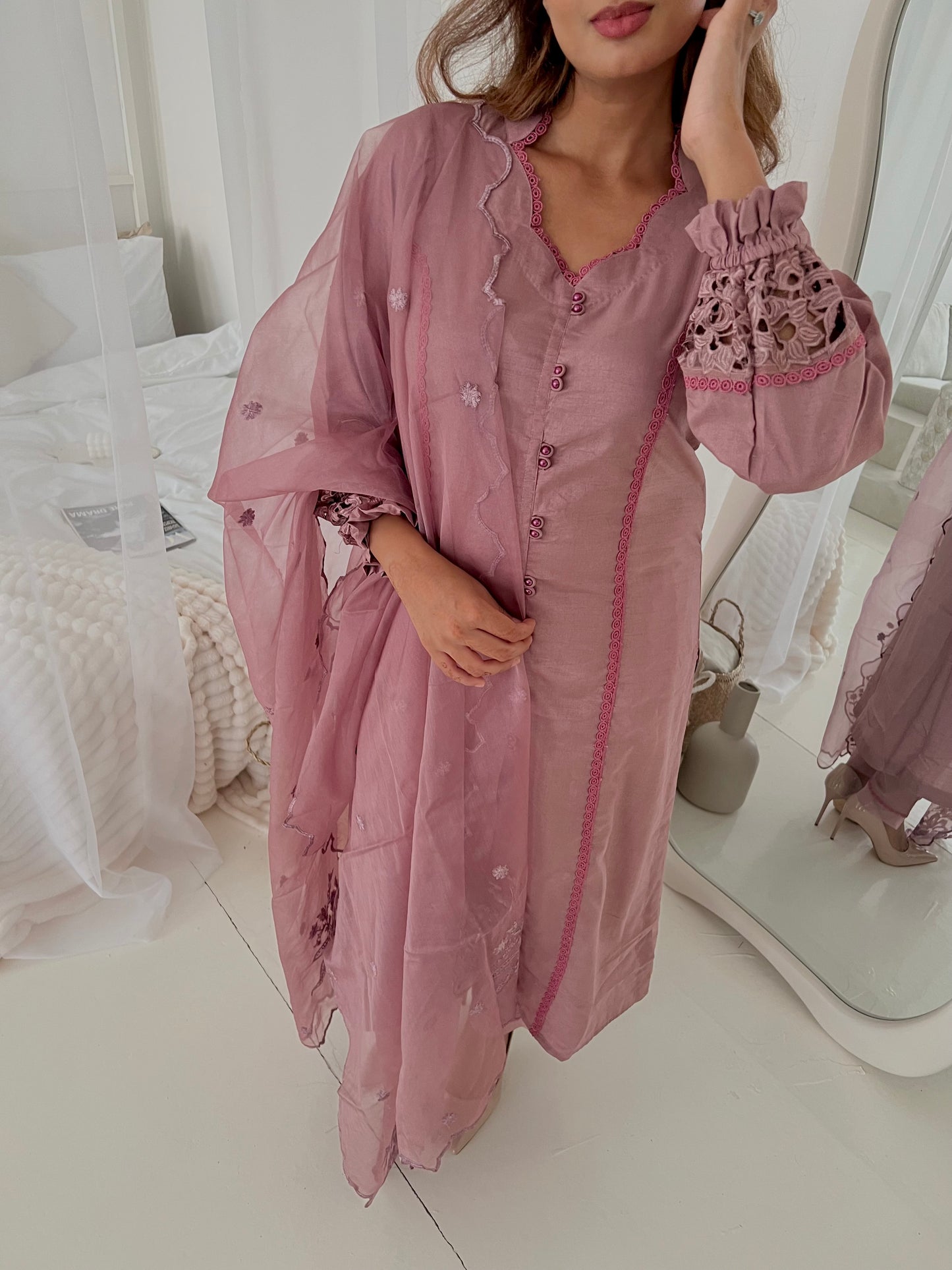 IQRA Rose Pink/ Bottle Green