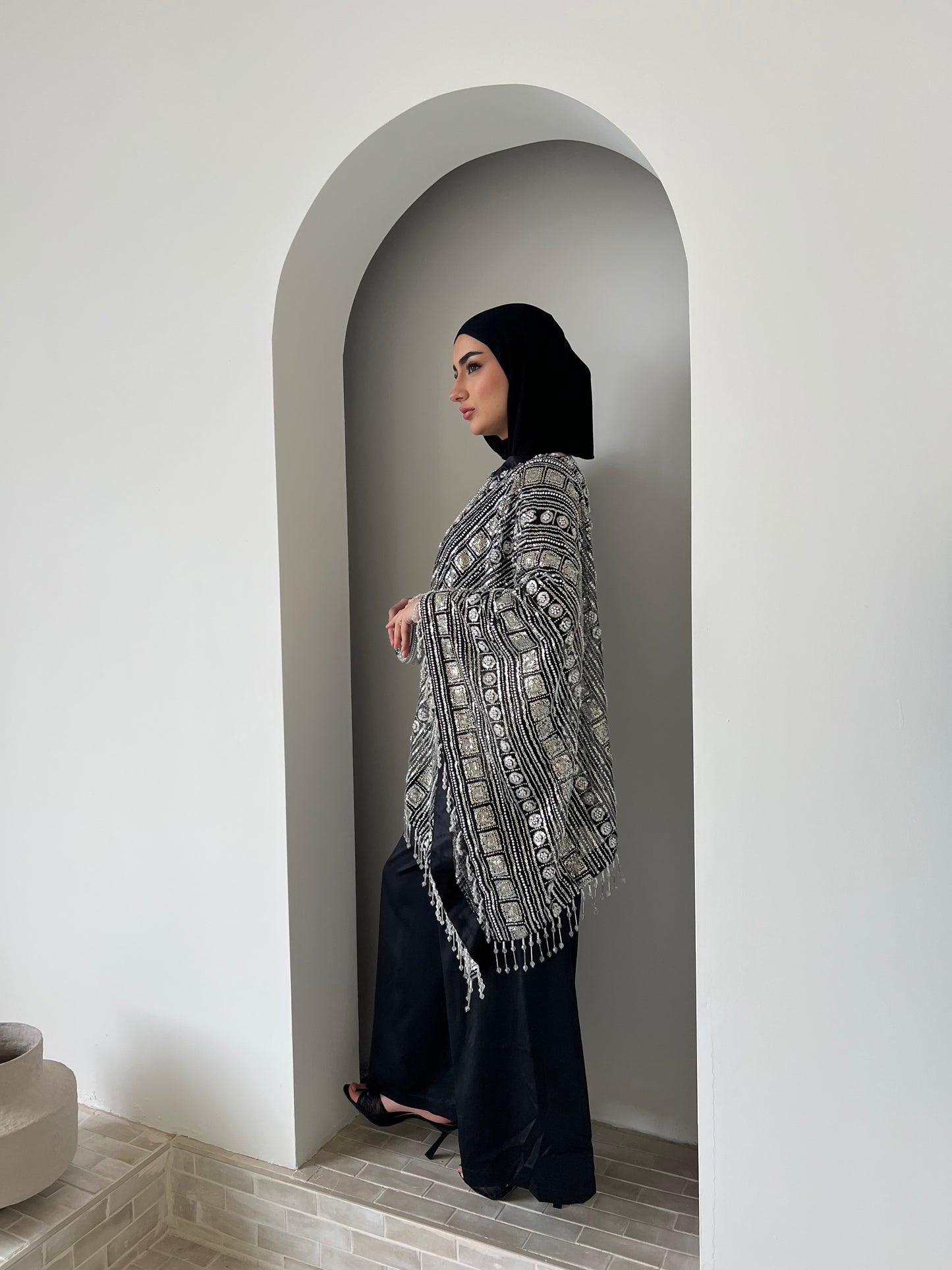 Lia Luxe Cape Black 4pc