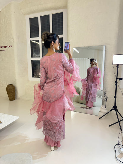 NUR Blush: Comes with 2 styles of Trousers