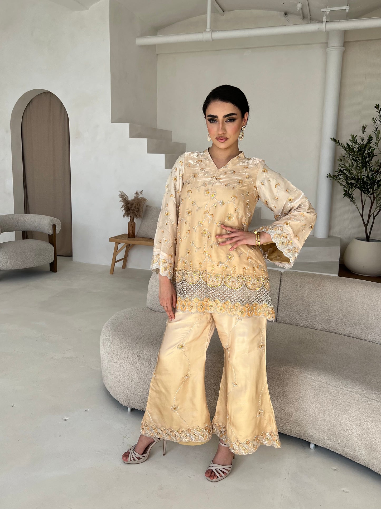 HANIYAH Gold (3pc includes ruffle dupatta)